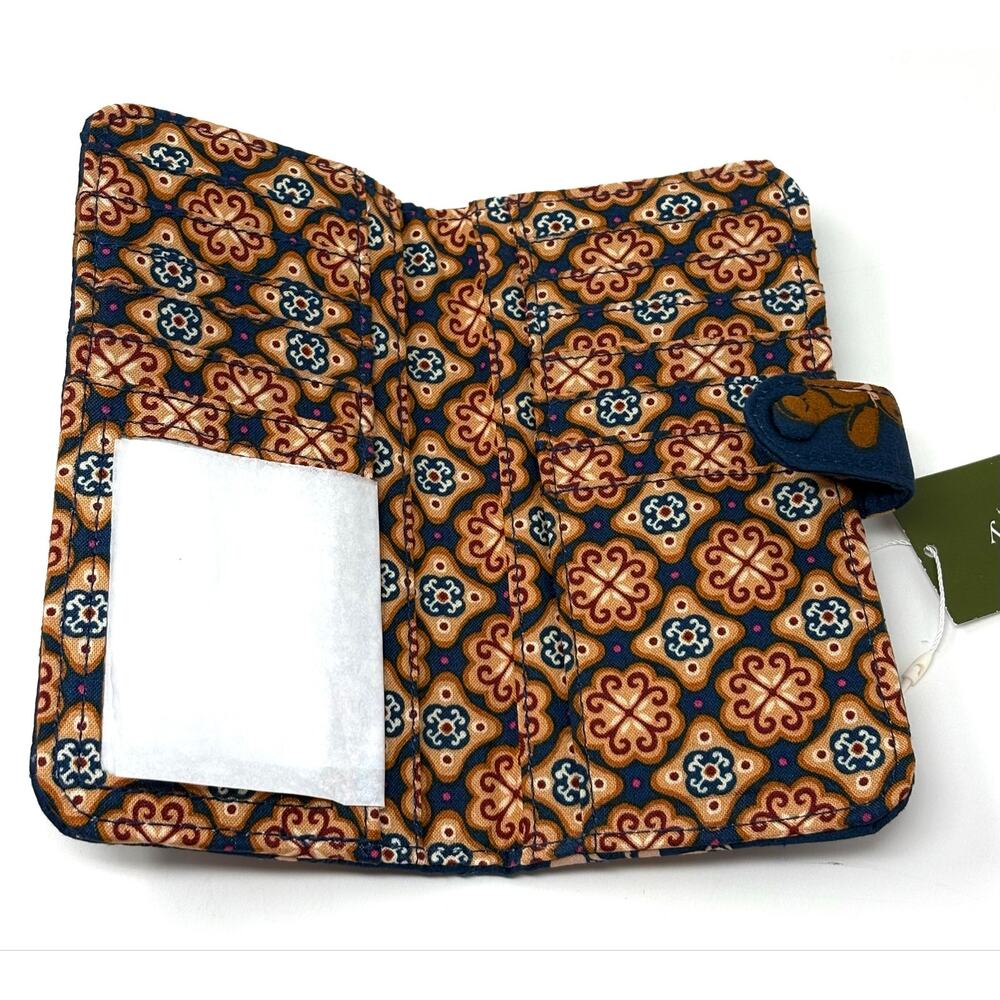 Vera Bradley Bunch of Bears Tab Wallet EXACT NWT 2025 Teddy Bears Blue Red - Picture 7 of 13